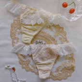 少女 私房浪漫日系冰丝刺绣花贴少女T裤 梦幻植绒巴洛克女生丁字