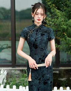 妈妈旗袍长款2023年新款夏款深色中年盘扣复古大码老上海日常可穿