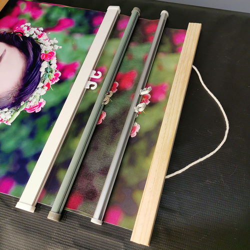 广告展会海报挂轴实木灰色塑料