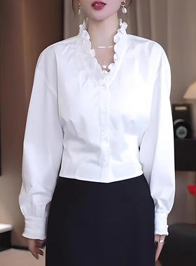 法式复古白色木耳边V领长袖衬衫女2025秋季新款时尚减龄显瘦上衣
