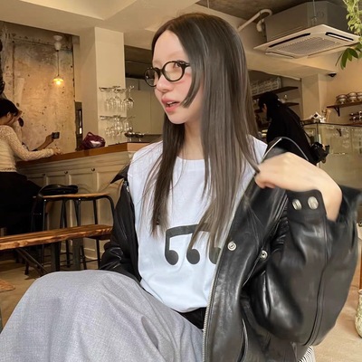 有够百搭的！onuk欧尼韩女氛围感音符印花oversize打底体恤上衣