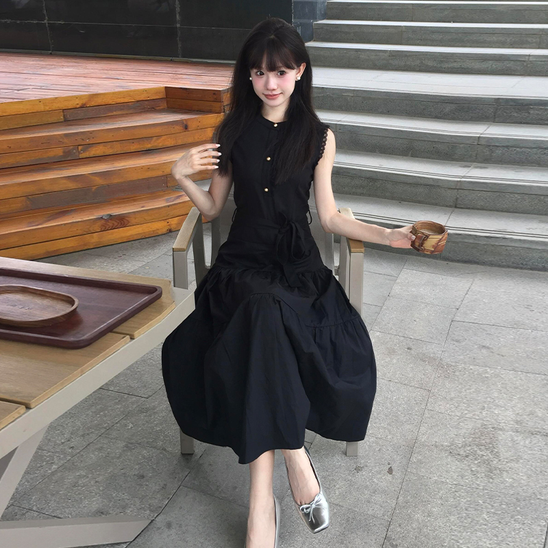 黑色无袖背心连衣裙子女