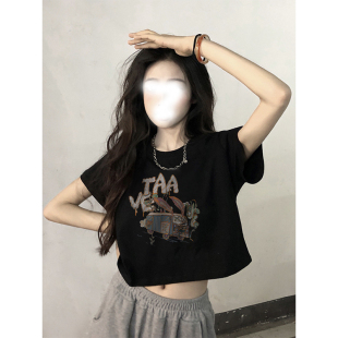 美式黑色短袖t恤女夏纯棉正肩设计感港风chic甜辣小个子短款上衣