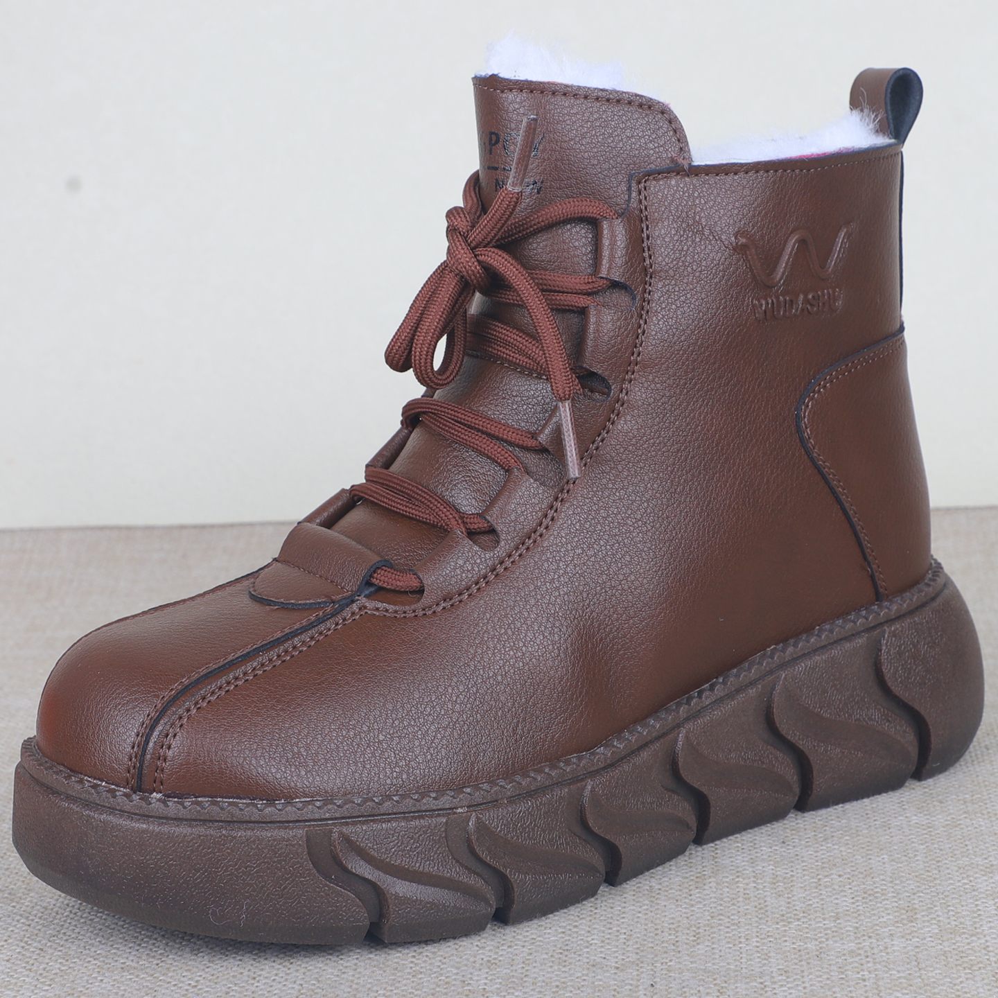 2025冬季羊毛保暖马丁靴厚底防寒