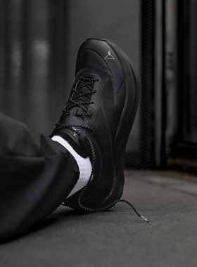 2025新款 高品 户外登山徒步鞋 黑色通勤百搭休闲鞋 越野徒步跑鞋