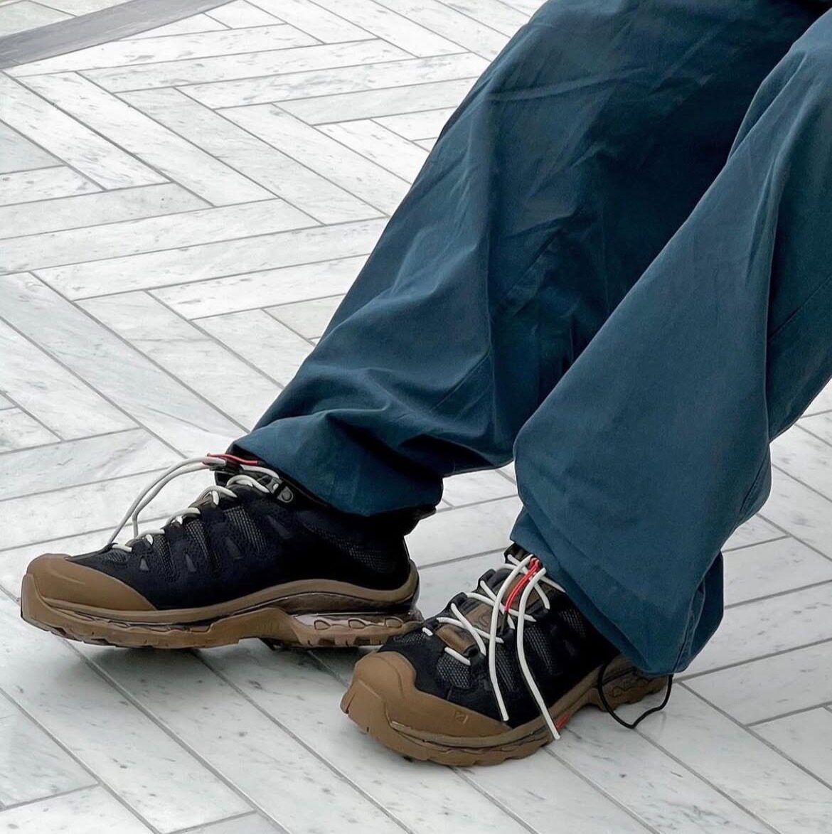 户外功能徒步鞋 防滑登山鞋 男黑色系带厚底运动鞋 登山鞋休闲鞋