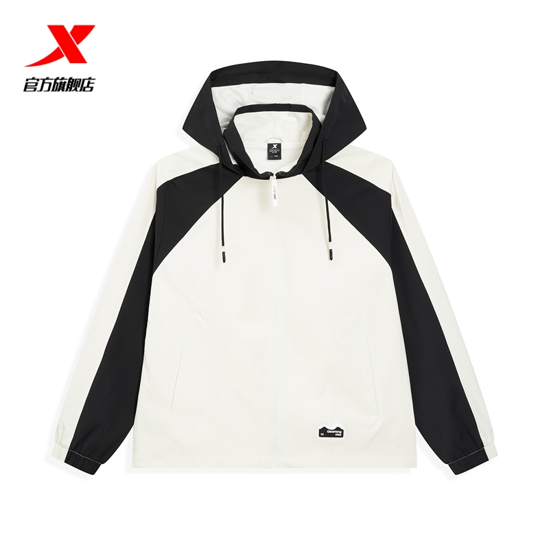 特步保暖风衣女2025年冬季新款女装运动上衣防风外套975428160195