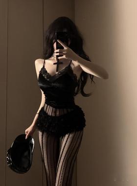 性感蕾丝花边丝绒小吊带酷辣拽姐别致复古毛绒减龄高腰短裤女热裤