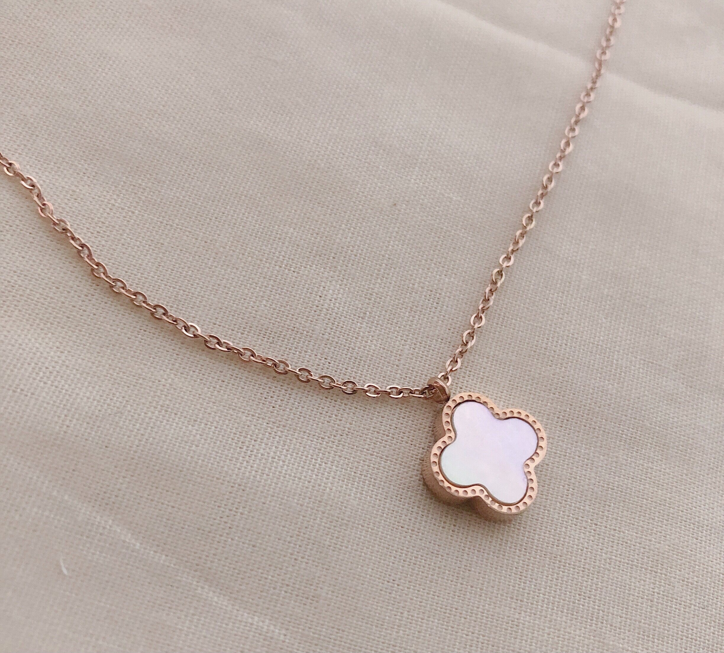 幸运两双面彩贝壳四叶草黑吊坠玫瑰金色女士项链子包邮捡漏款钛钢