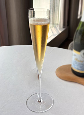 风靡东京 木村硝子水晶玻璃香槟杯高脚白葡萄酒郁金香型气泡酒杯