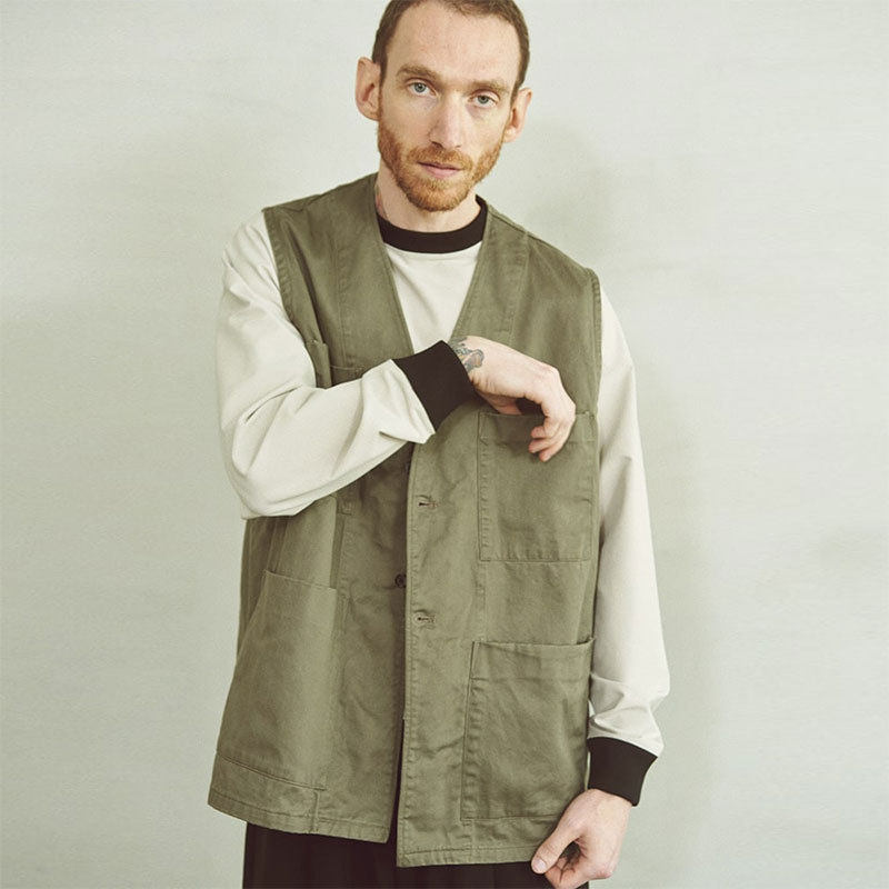 日本Manual Alphabet慵懒开衩多口袋微宽松户外背心马甲军绿