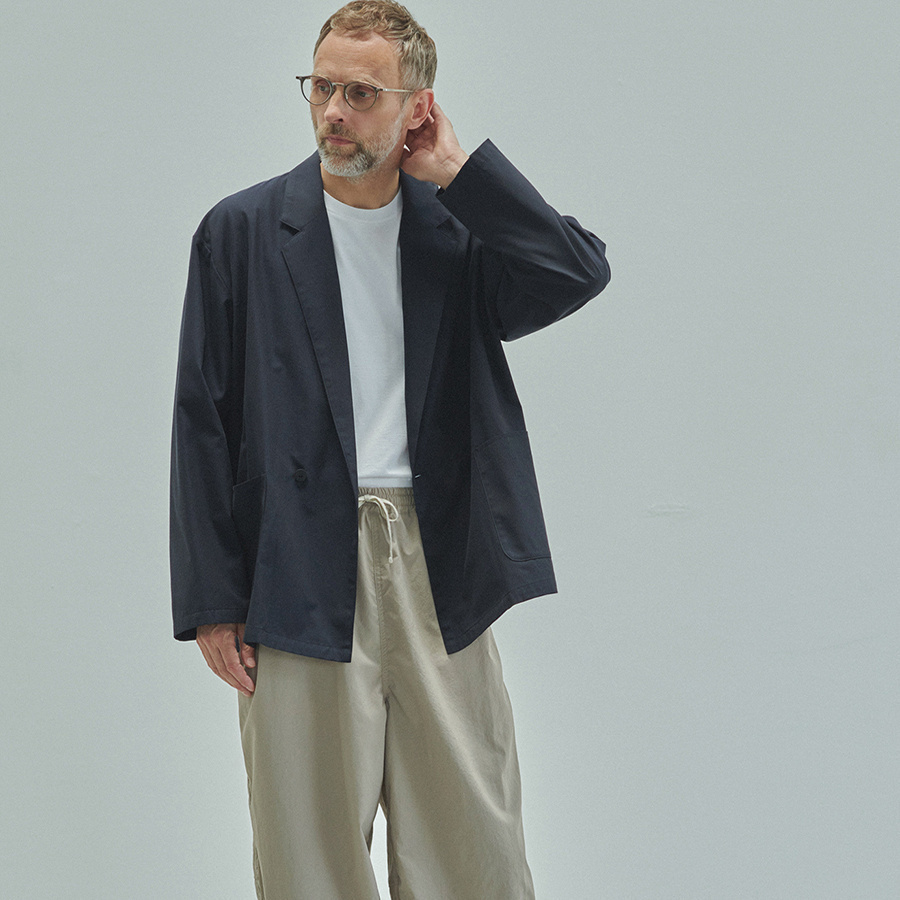 透气半双排扣口袋休闲西服轻盈