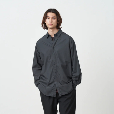 光滑轻盈微宽松休闲长袖衬衫