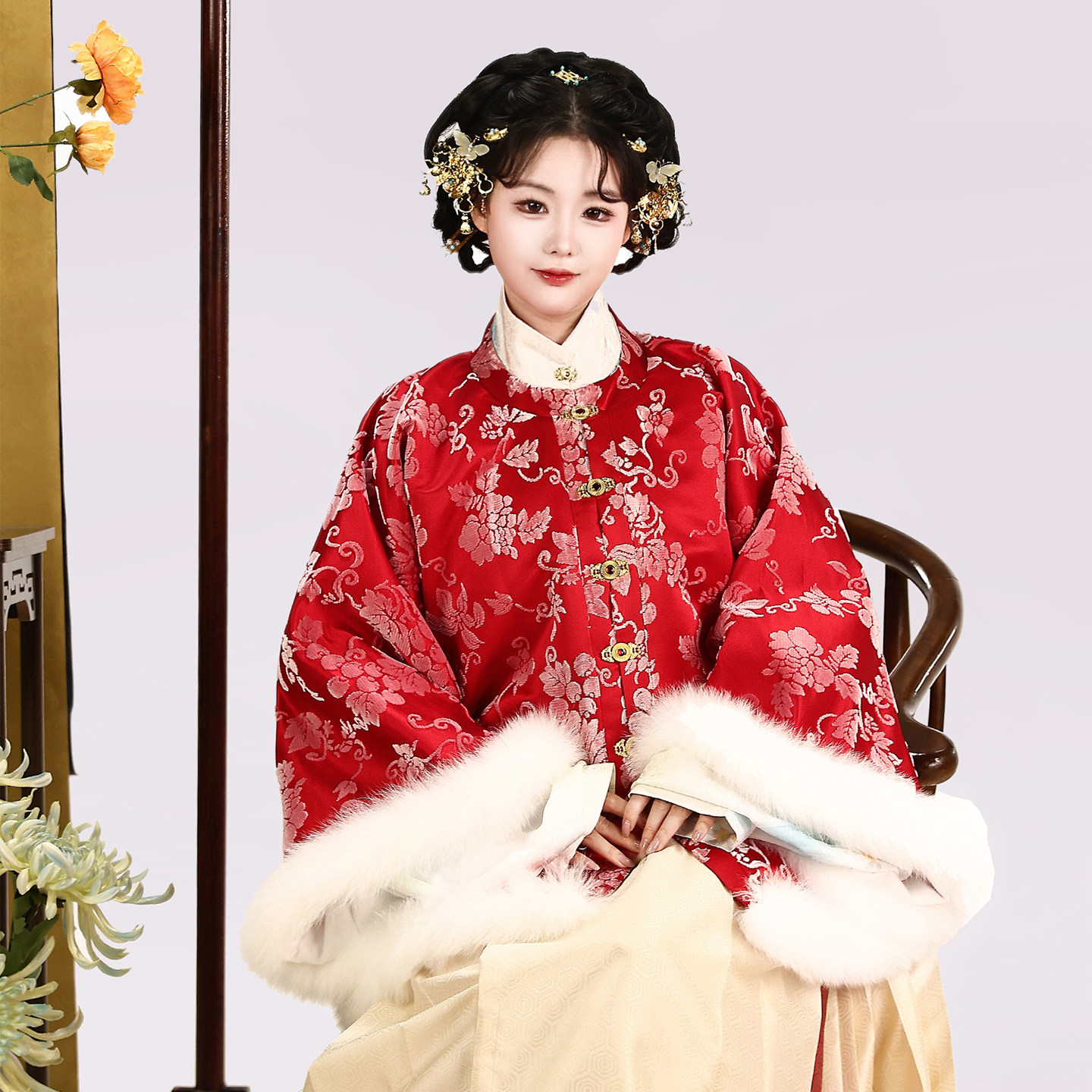 丨簪花阁汉服定制丨红色非遗手工漳缎圆领袄秋冬款狐狸毛短袄