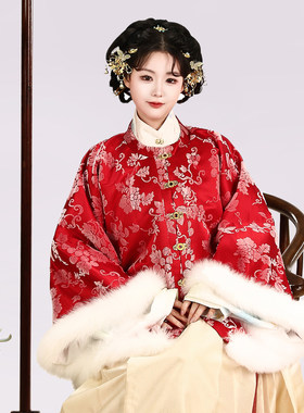 丨簪花阁汉服定制丨红色非遗手工漳缎圆领袄秋冬款狐狸毛短袄