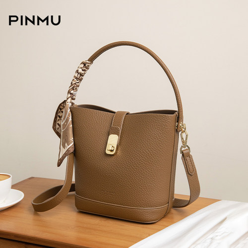 丝巾水桶包女爆款超火斜挎包女