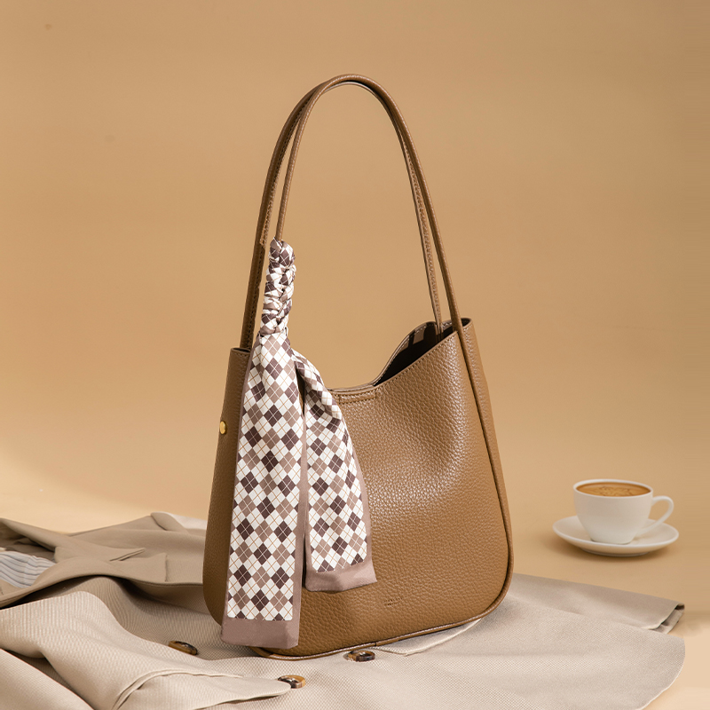 品牧通勤大容量水桶包小托特包女