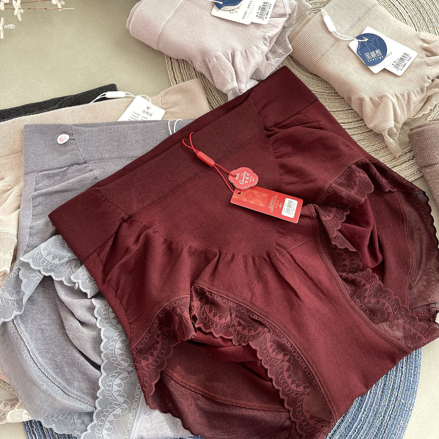 "每次选择都是喜欢"【纤思芳】新款3393高腰蕾丝蜜桃臀收腹内裤女,女士内衣/男士内衣/家居服,女三角裤,淘宝优惠券,粉丝福利购,淘宝优惠卷