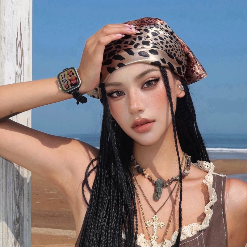 千禧辣妹豹纹包头丝巾