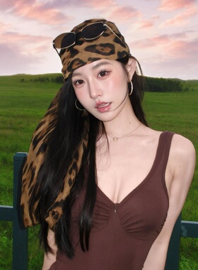 千禧辣妹复古豹纹丝巾包头巾
