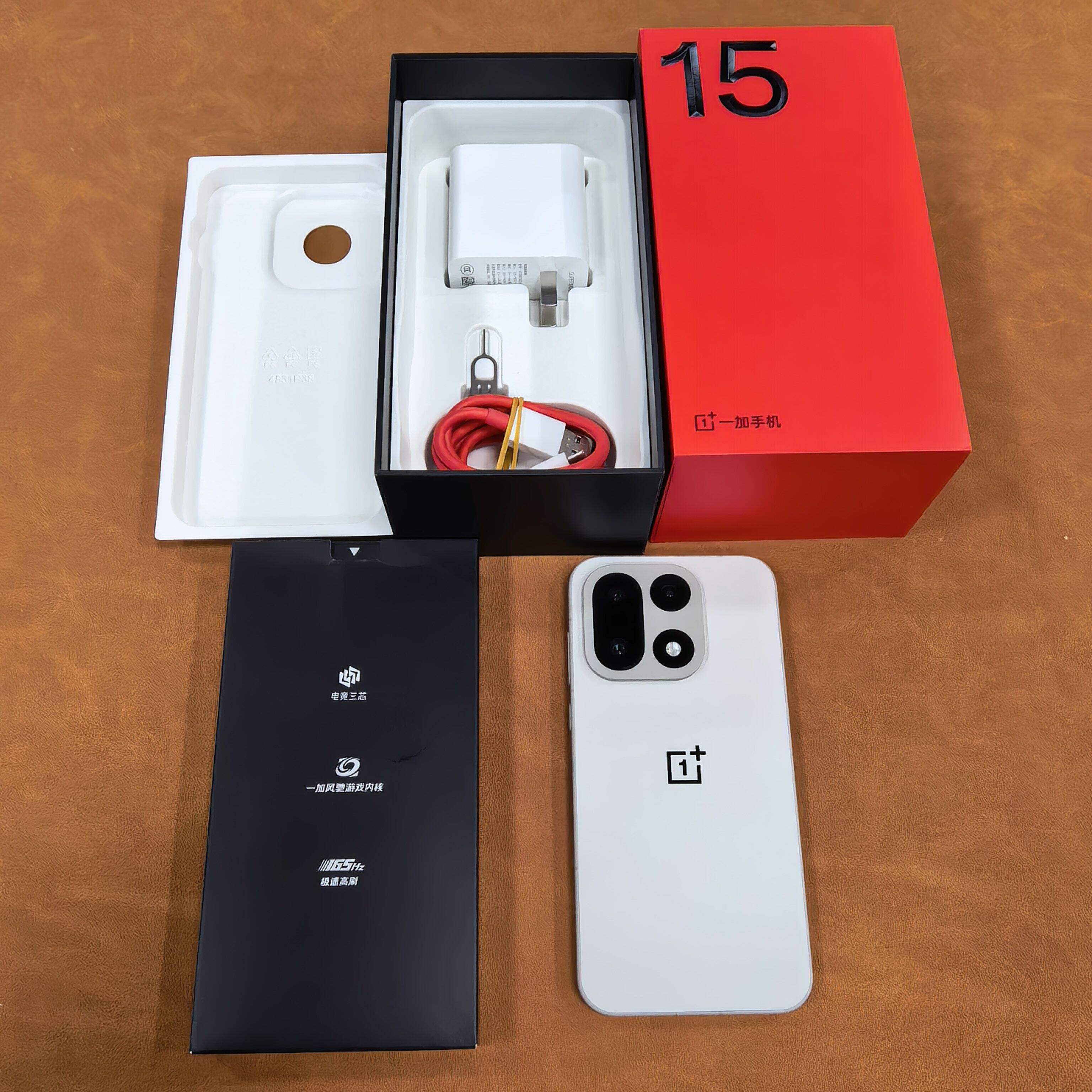 一加15骁龙8至尊版性能旗舰AI手机3989元