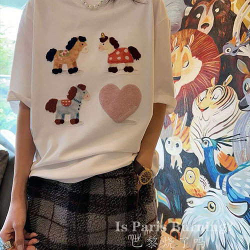 马到成功！新款减龄百搭可爱小马图案宽松短袖上衣T恤女