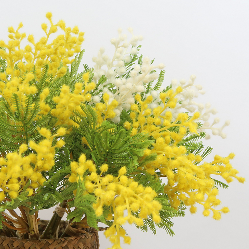 高品质植绒毛毛球金冠室内装饰品