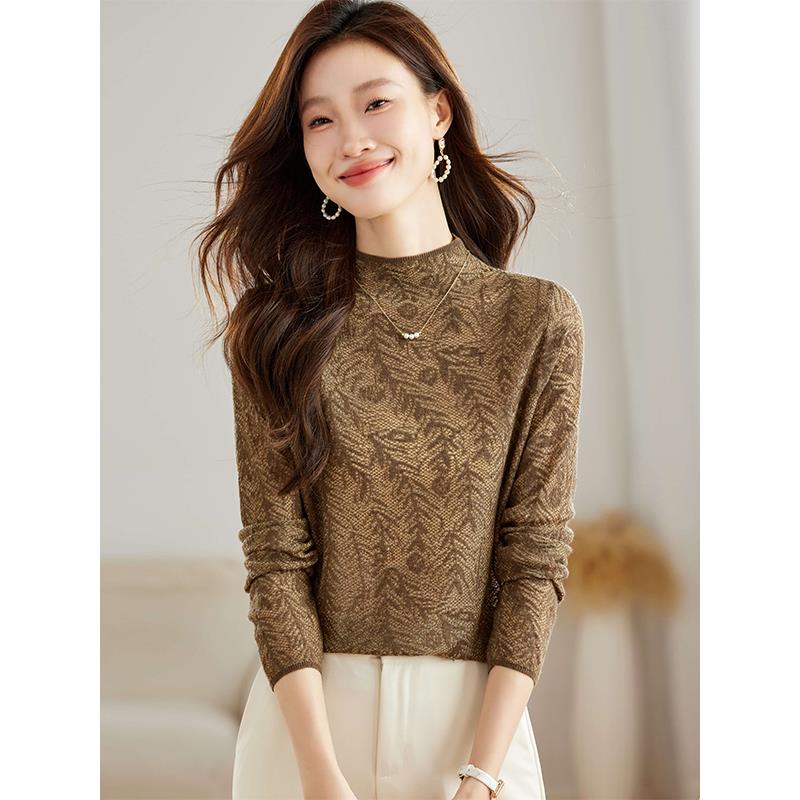 2025早秋新款今年流行的女装上衣女轻奢高级感洋气减龄长袖打底衫