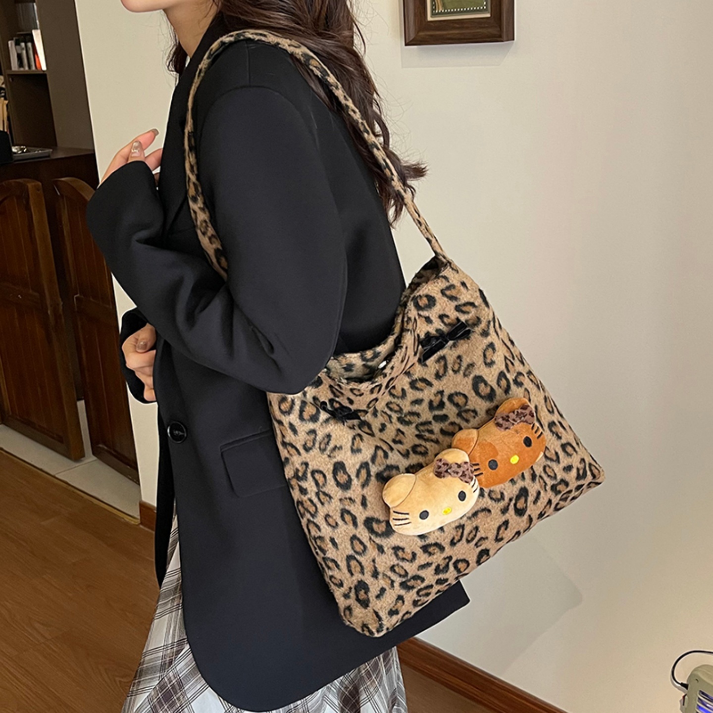 豹纹毛绒托特包大容量通勤包