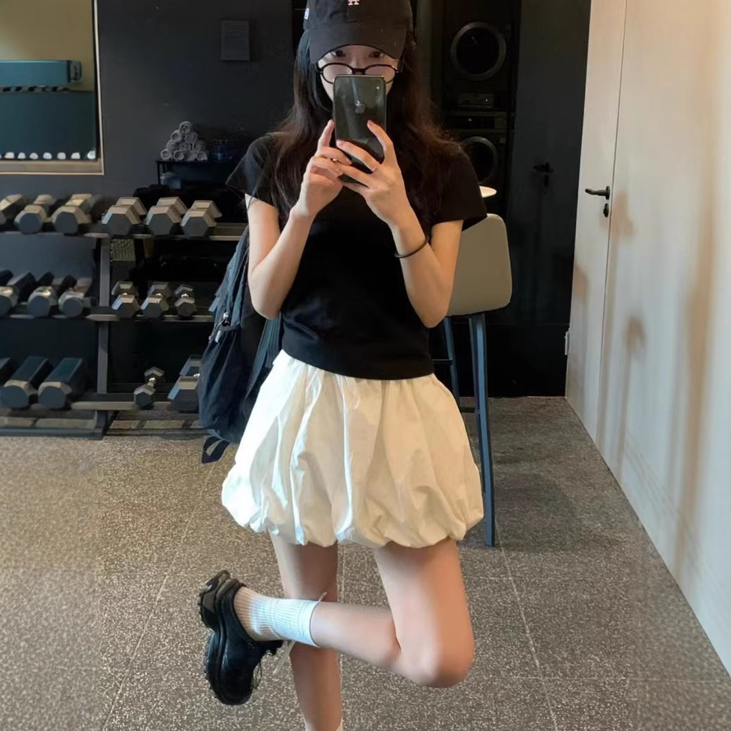 夏日清凉韩系小众简约百搭休闲花苞短裙女2025新款白色蓬蓬裙可爱