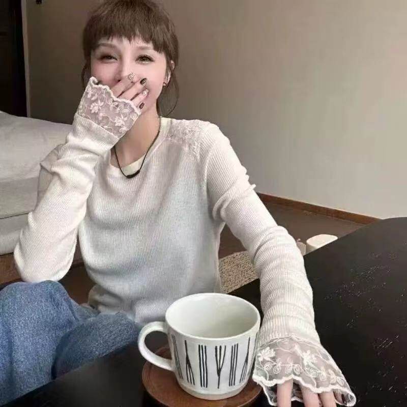 广州十三行洋气韩系蕾丝拼接圆领毛衣
