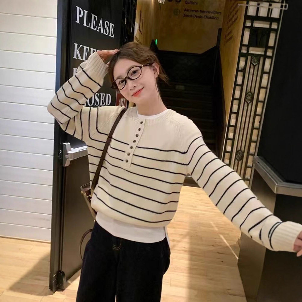 广州十三行2025韩版复古半开衫纽扣设计百搭显瘦针织毛衣女款宽松