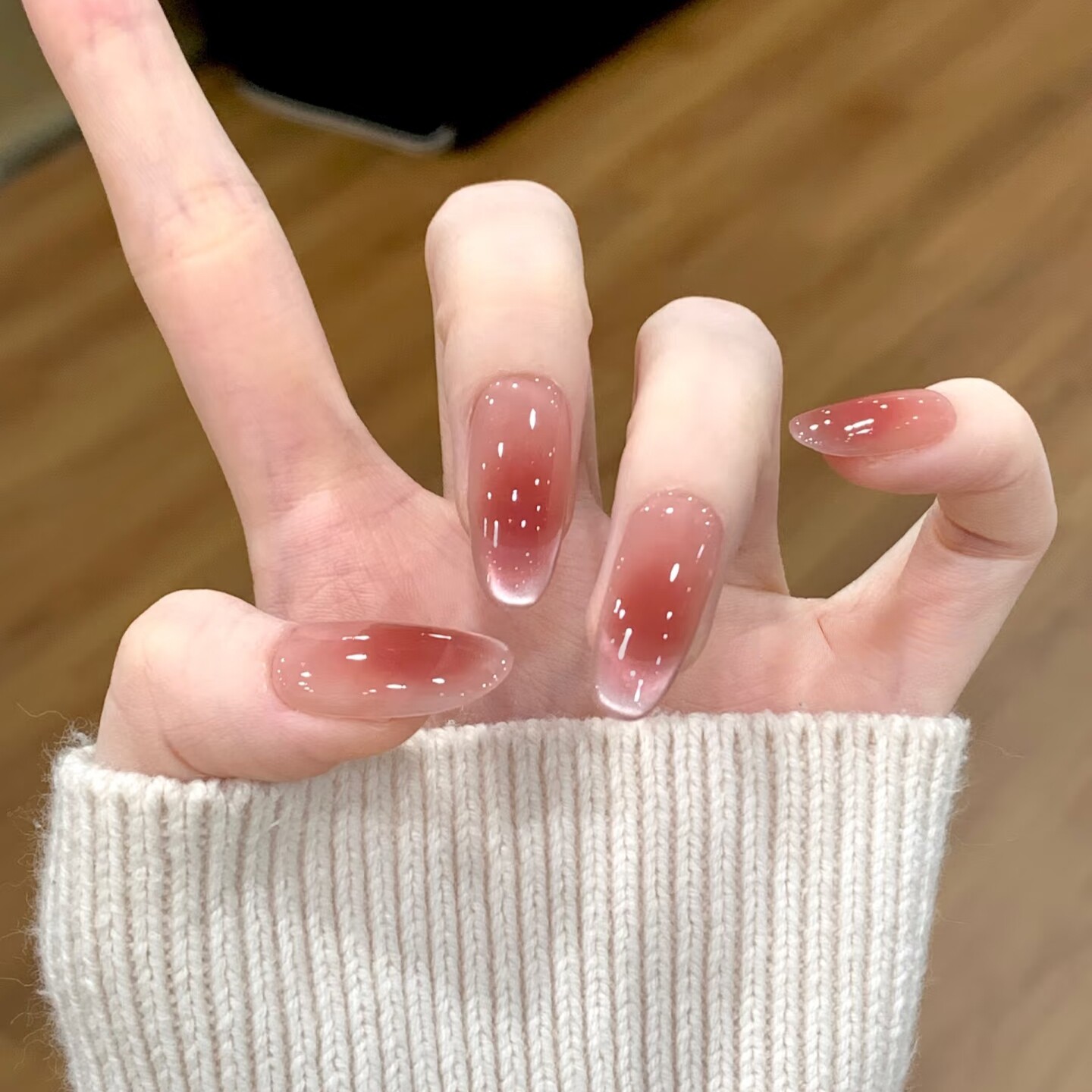 穿戴甲美甲贴片假指甲短款炫彩烟花显白喜娘甲高级感网红爆款热卖