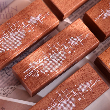 小白家文创原创沙比利红橡胶手帐基础交错网格打底复古木质印章