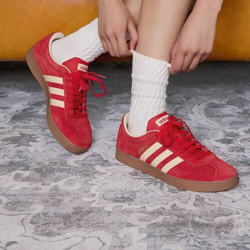 阿迪达斯adidas男女款VL COURT运动休闲板鞋德训鞋T头鞋红 KK3774