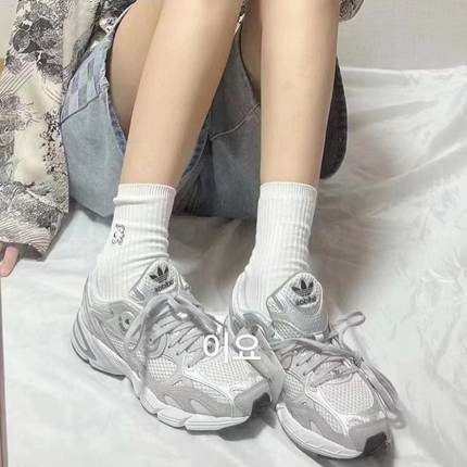 阿迪达斯adidas三叶草Astir银灰女耐磨透气轻便运动休闲鞋 GZ3569