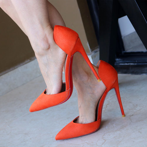 法式绒面尖头中空细跟高跟鞋红底