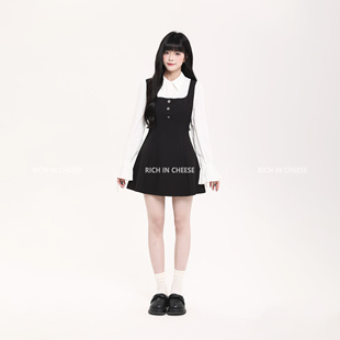 RICHINCHEESE 假两件拼接黑白撞色显瘦秋冬收腰连衣裙 午后漫游