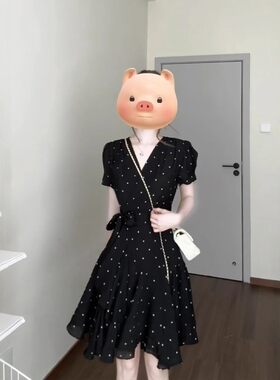 法式赫本风黑色v领波点连衣裙