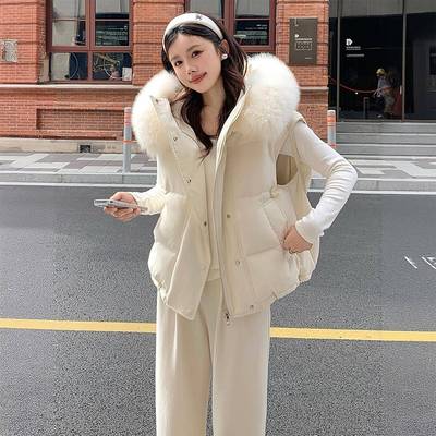 胖mm特大码白色加厚保暖羽绒棉服女韩系简约慵懒风高级感马甲外套