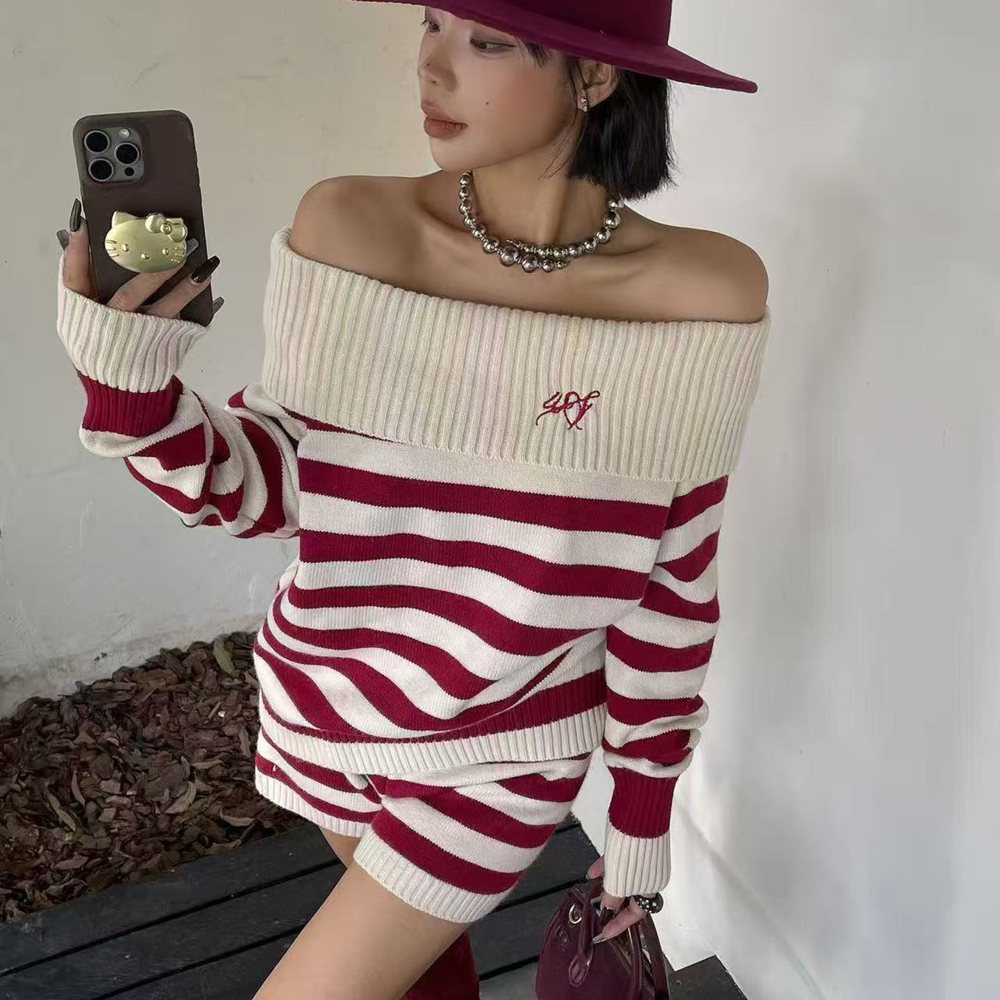 秋季复古慵懒风条纹刺绣套装女