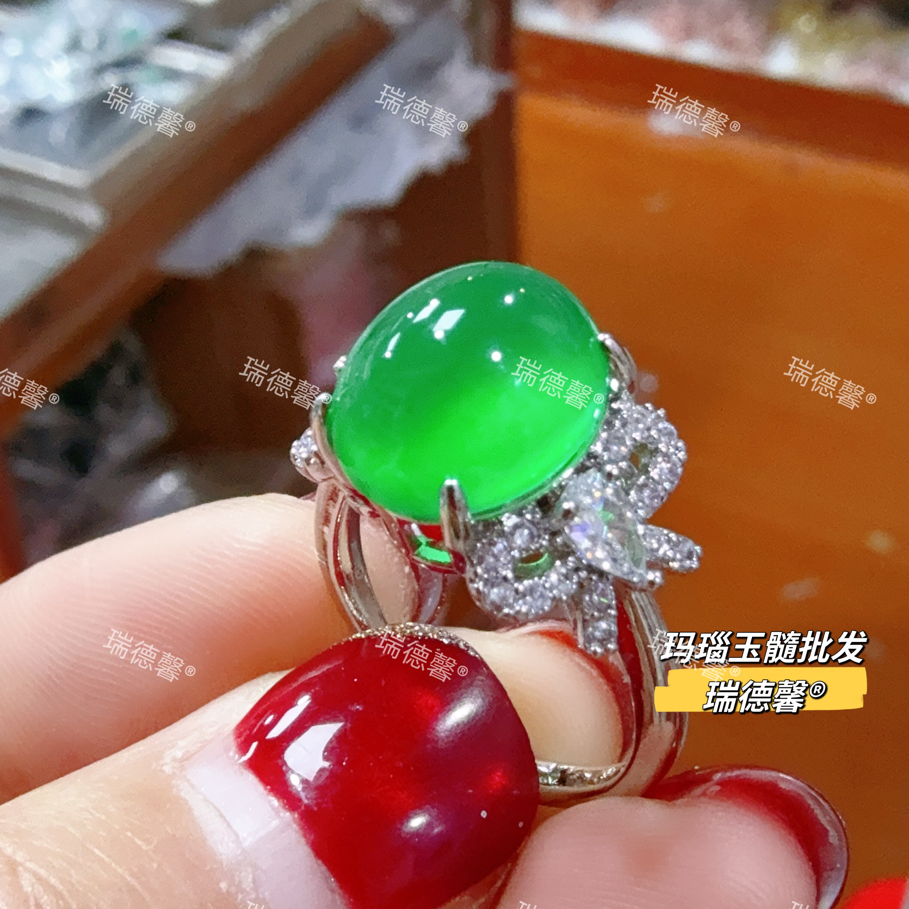 玛瑙玉髓批发戒指绿玉蝴蝶结女戒