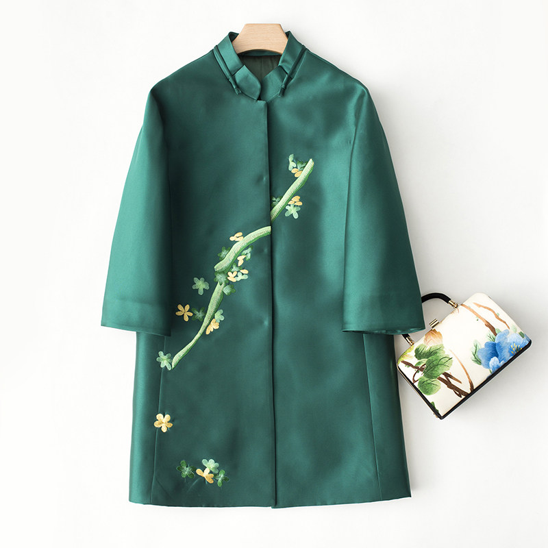 中式立领绣花开襟棉服披风上衣