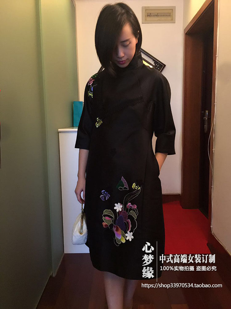 夏姿必入款 早秋新款真丝丝毛精工绣花手工贴花改良旗袍连衣裙