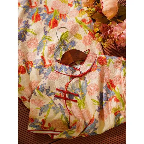 旗袍裙子年轻款独特订婚女士年会百搭改良高级感2025走秀新款百搭