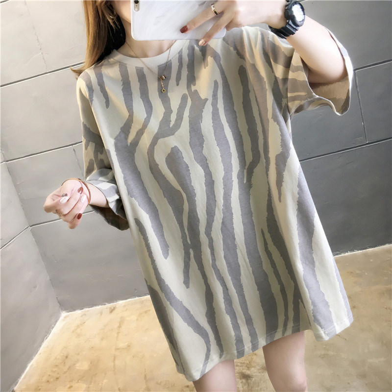 2021年新款夏大碼女裝微胖mm套裝顯瘦上衣減齡遮肚子時髦短袖t恤在類目 女裝/女士精品, 大碼女裝中 - 來自Buy2taobao.com提供專業的淘寶代購服務