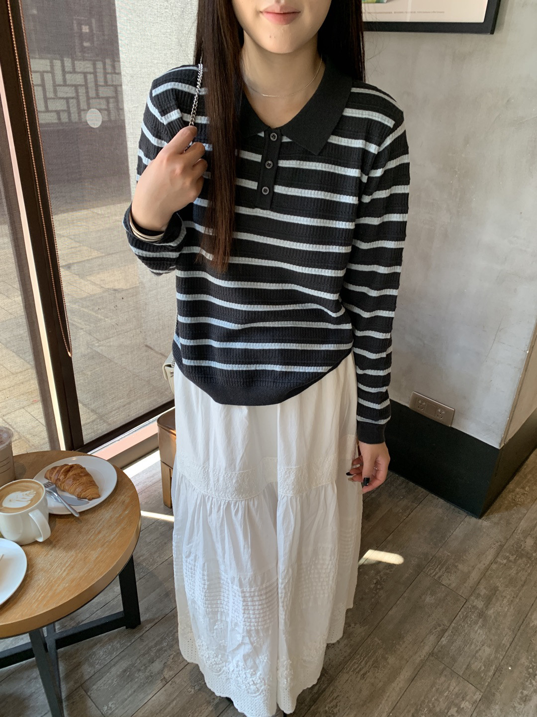 秋装新款女韩版宽松时尚长袖翻领条纹针织衫百搭休闲软糯内搭线衫