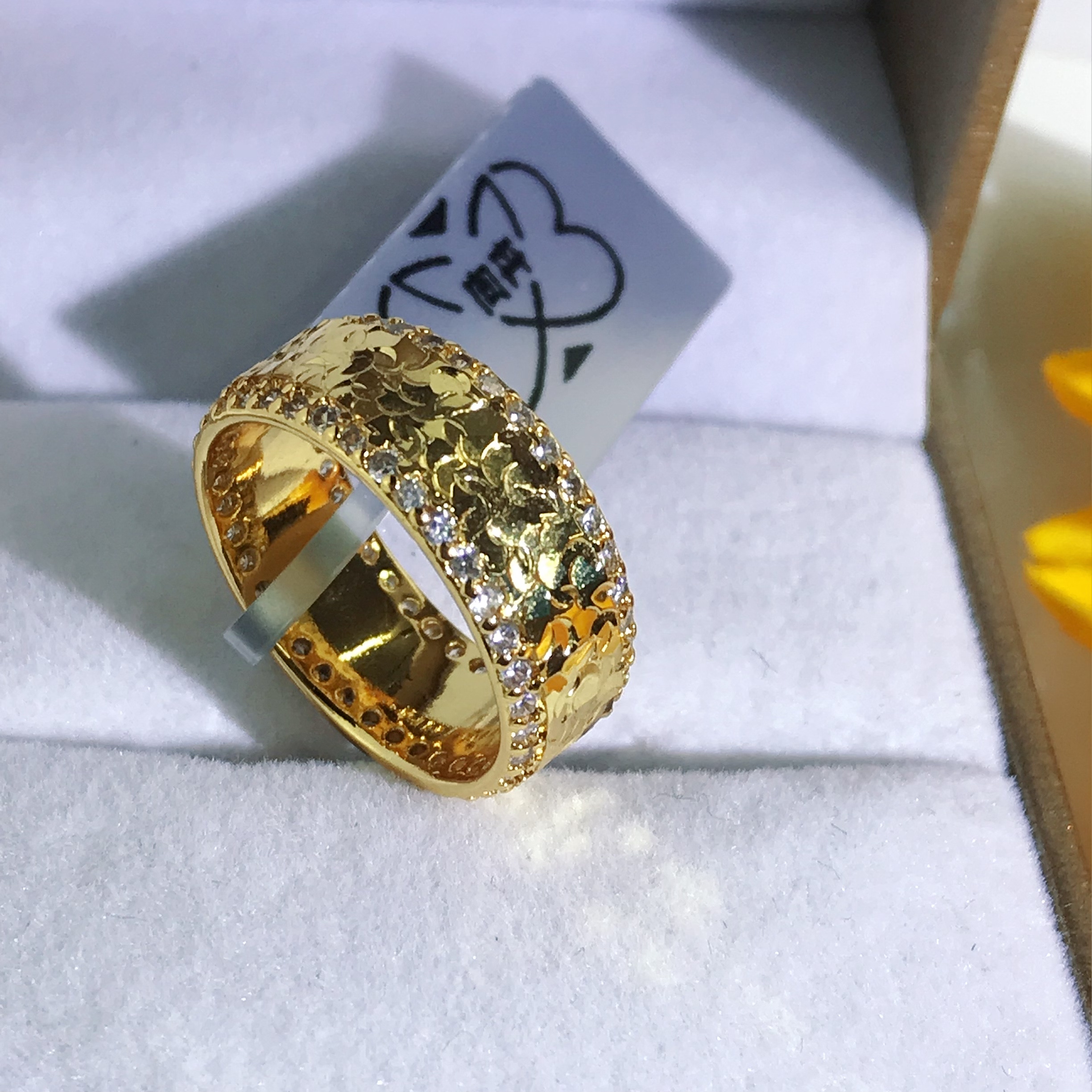 向卉意大利中古合金锤纹碎碎冰戒指