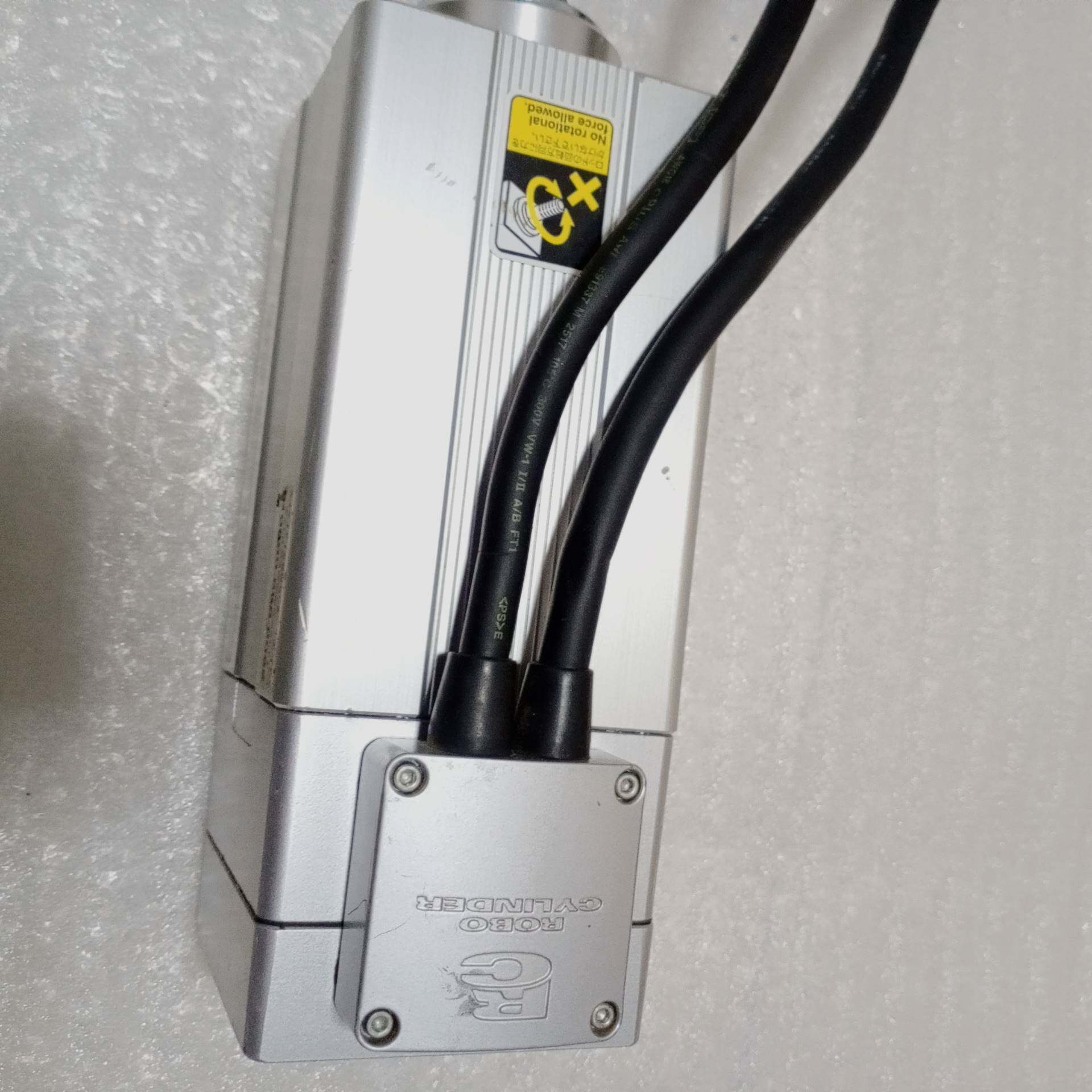 日本iai电缸 rcs2-sra7bd-i-150-4-100-t2-x10-g1-sp 询价