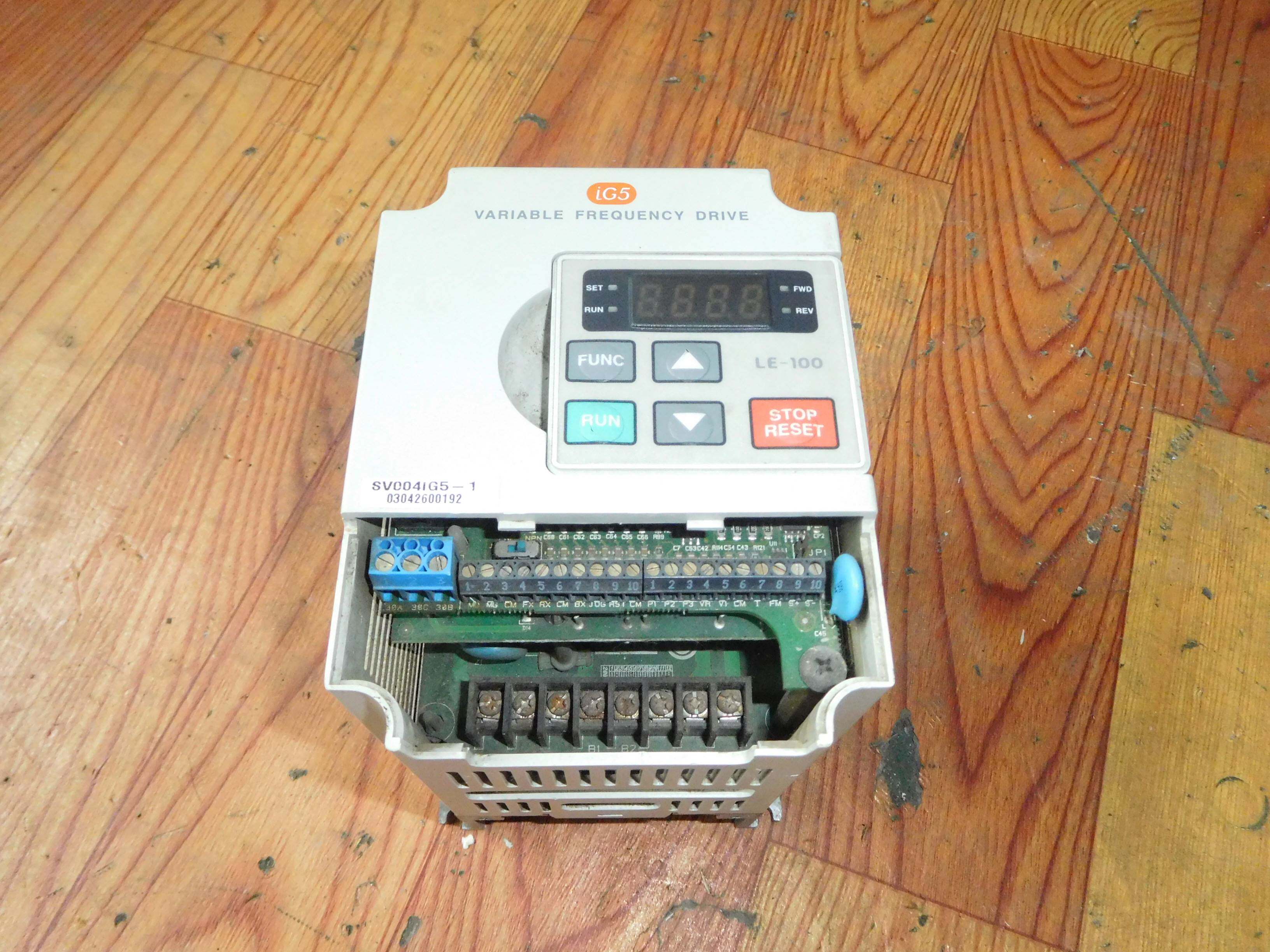 二手 拆机lg/ls变频器sv004ig5-1 0.37kw 220v 测试包好 保质量询